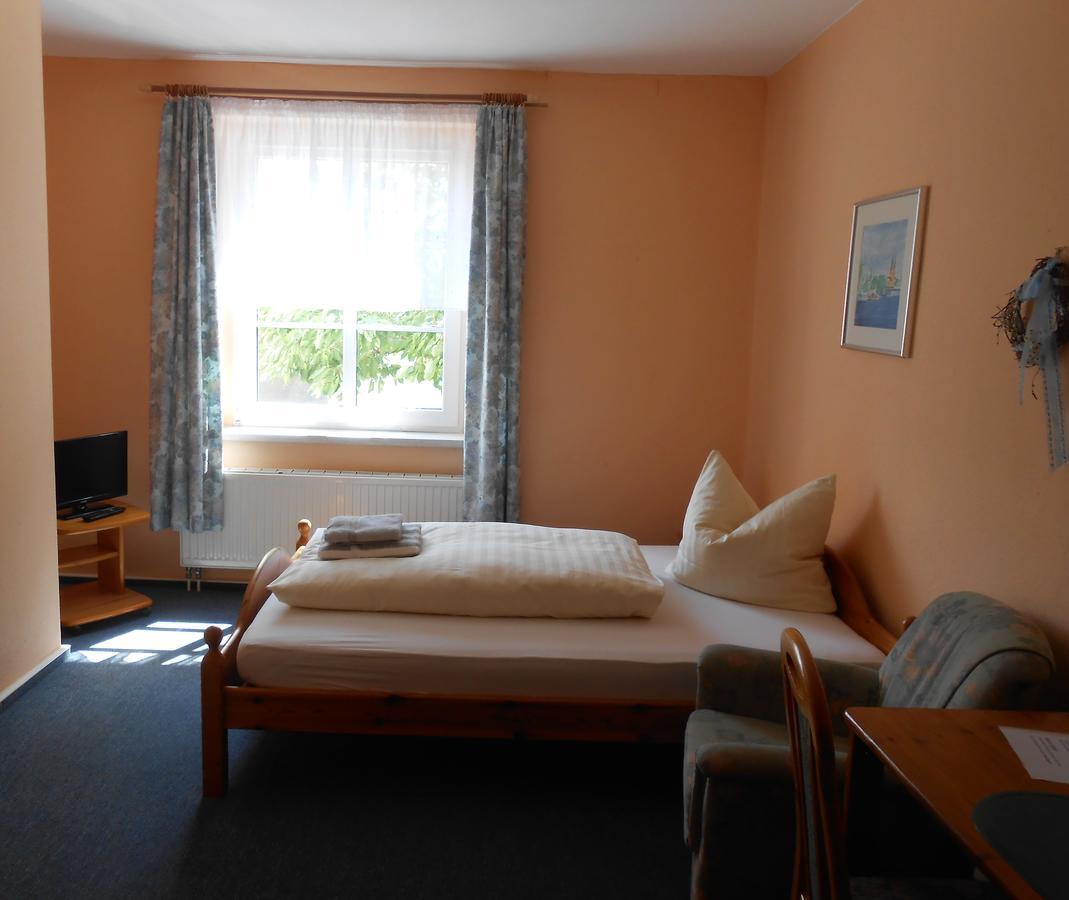Pension Muhle Neuruppin Esterno foto
